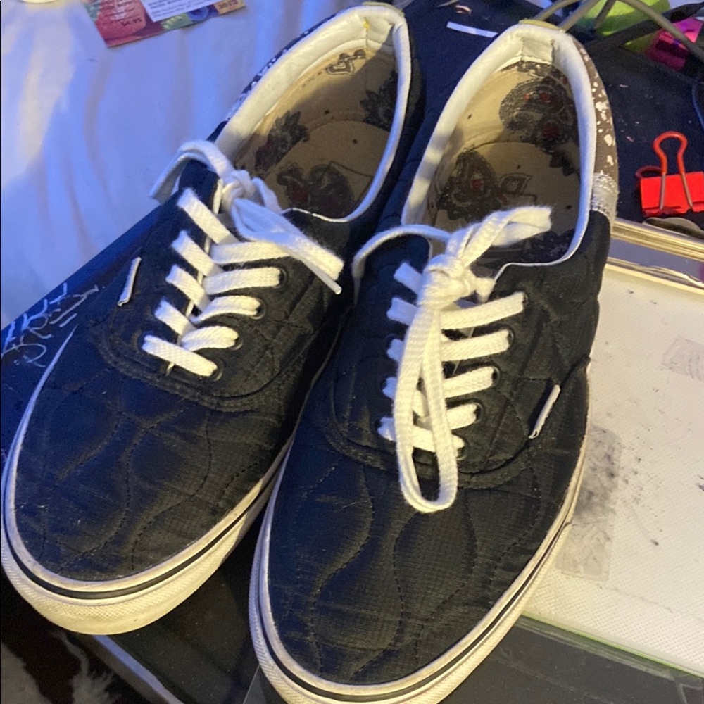 Stylish Black Quilted Men's Sneakers